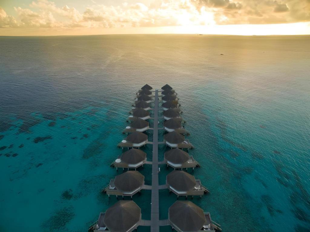 Angaga Island Resort And Spa Exterior foto