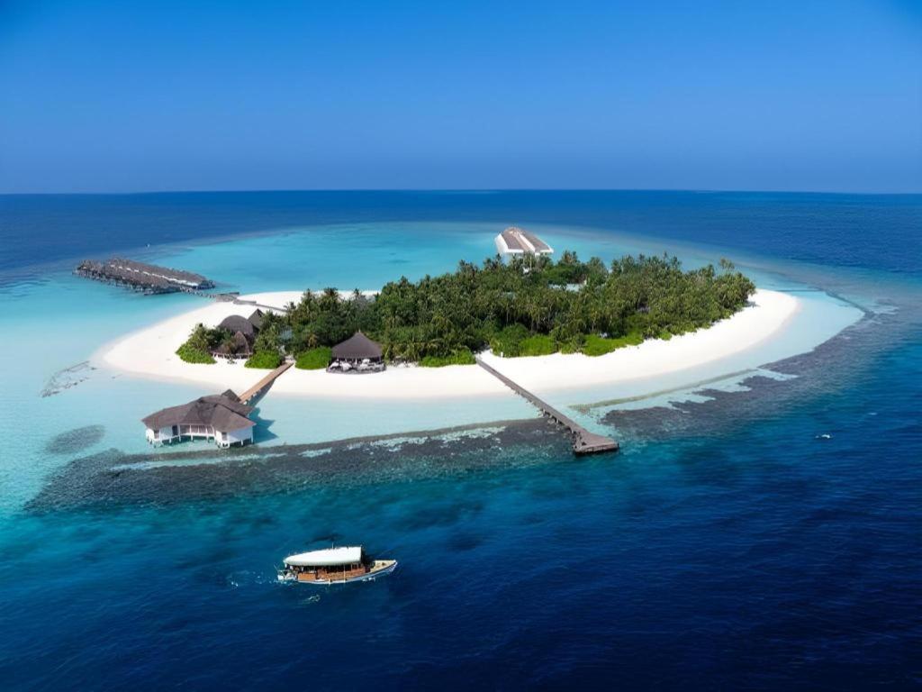 Angaga Island Resort And Spa Exterior foto